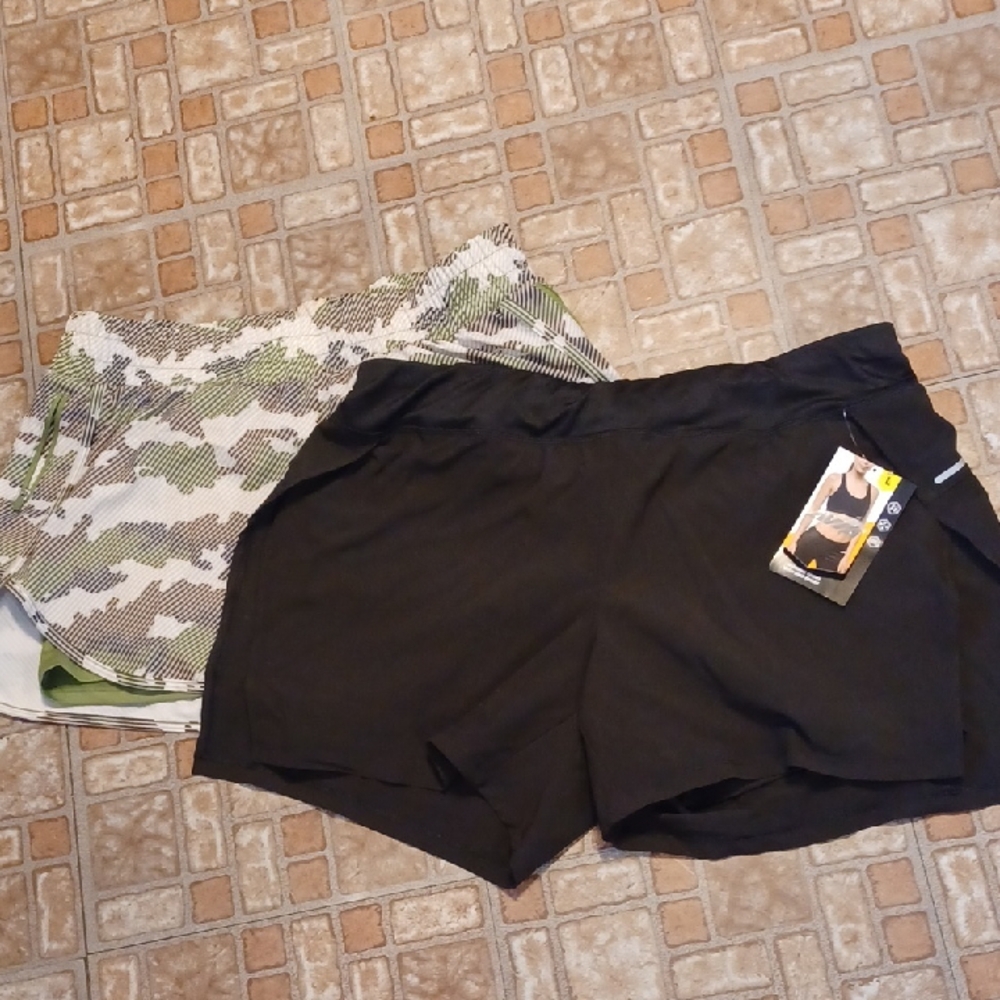 Black and Green Athletic Shorts Set Avia Running Shorts Size Large